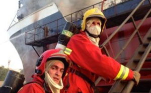 Photo reportage : les pompiers sénégalais et français ont lutté ensemble contre les flammes ( Ambassade France à Dakar )