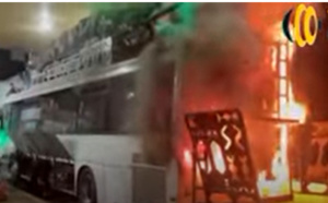 En route vers Conakry : Un bus prend feu