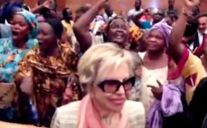 Procès de Karim, Viviane Wade jubile avec les militants: "Karim Président"