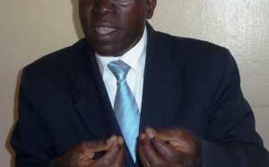 Palais : Macky Sall limoge le professeur Malick Ndiaye