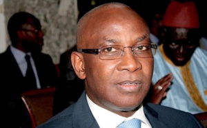 Différent entre Serigne Mabaye Thiam et les syndicats : la fédération des parents d’élèves veut éteindre le feu