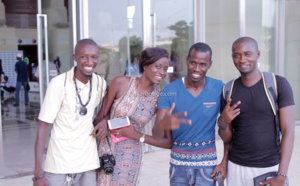 Bineta Mané en parfaite complicité avec les paparazzi Talla Ndiaye et Arona Ndiaye