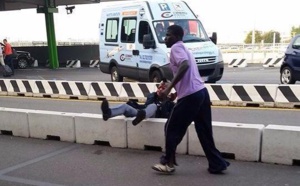 (10) Photos: immigré sans papiers massacre deux policiers italiens. Regardez