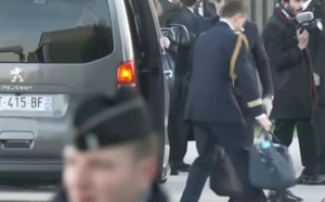 Rencontre Macron-Zelensky: Au nom de quoi et de quelle légitimité, Bernard-Henry Lévy est présent à l’Elysée, ce matin ?