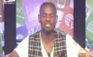 Pape Cheikh Diallo donne des cours de natation 