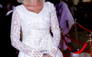 Adja Diallo dans une robe superbement sexy au "White Party"