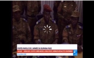 Vidéo:Le Gal Honoré Traoré annonce la dissolution du gouvernement et une transition de 12 mois