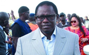 Pape Diop et 3 ministres sénégalais échappent à une mise en quarantaine à Paris