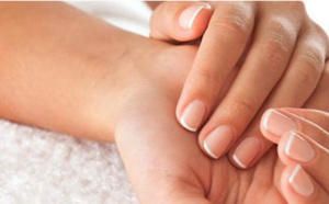 Voici 2 astuces maison pour blanchir vos ongles