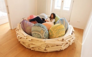Ce gigantesque nid douillet va faire votre bonheur à la maison ! Mention spéciale flemmards et gros dormeurs...