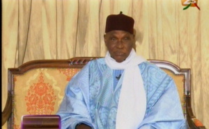 Vidéos-Abdoulaye Wade sur son absence au Sommet de l’OIF: "Mon fils est en prison (…) je vais me pavaner avec les chefs d’Etat, rigoler, manger"