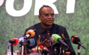 Sport : La LONASE soutient la Ligue sénégalaise de football professionnel avec un don de 150 millions FCFA