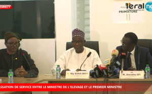 (🔴EN DIRECT)  Suivez la passation de service entre le Ministre de l'Elevage Aly Saleh Diop et le Premier ministre Amadou Bâ