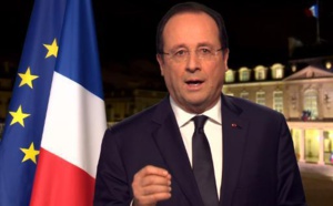 Hollande va présenter des voeux "combatifs" pour fixer les priorités de 2015