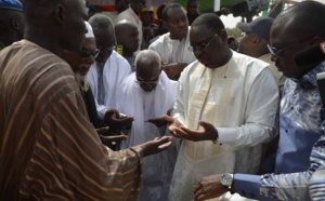 Pose de la 1ère pierre de l’Autoroute “Illah Touba” : la foule massivement sortie non pas pour Macky Sall, mais pour Serigne Sidy Moctar Mbacké