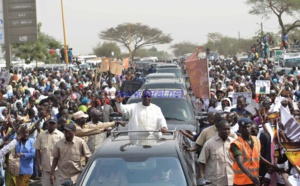 Pose de la première pierre de l'autoroute "Ila Touba" Une forte mobilisation à l’accueil de Macky Sall
