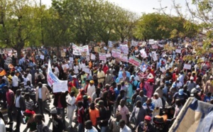 Après Charlie Hebdo: Une contre-manifestation à Dakar et en Afrique, pour dire "Je suis Africain"