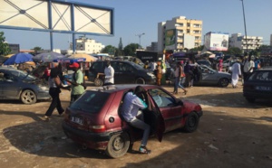 Vive tension à Mbao entre chauffeurs de taxis clando et la mairie : Abdoulaye Pouye, juriste et ex-maire, parle de violation flagrante de la loi