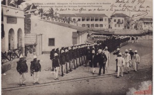 La visite à Gorée du gouverneur de la Gambie