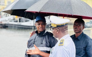 Suite au tragique chavirement d’une pirogue à Ouakam : Antoine Félix Abdoulaye Diome, Ministre de l’Intérieur, s’est rendu sur les lieux en mer