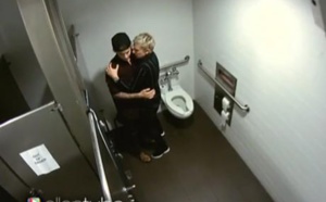 Justin Bieber : chopé dans les toilettes avec Ellen DeGeneres !
