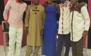 Dj Yves et Ngoné Ndiaye en compagnie du groupe Bidew Bou Bess