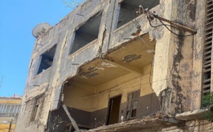 Image alarmante de l’incivisme au Sénégal : Un immeuble en ruine toujours habité, malgré « l’alerte » d’une pluie récente