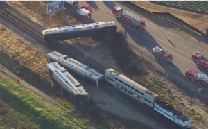 Un train déraille en Californie, au moins 30 blessés