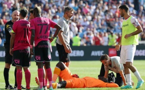Football : Nicolas Jackson et Ismaïla Sarr rugissent, Mory Diaw évacué sur civière après un pétard qui a explosé sur son pied