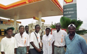A Dakar, la course enflammée aux stations-service