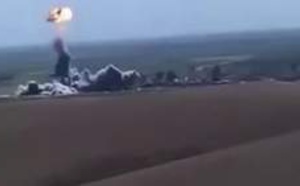 Vidéo - Une voiture kamikaze de l'EI explose en l'air