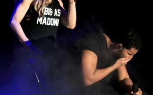 Le baiser de Madonna à Drake