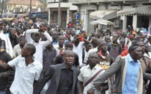 Ziguinchor : Les étudiants séquestrent deux policiers