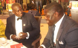 Dernier face-à-face Gris Bordeaux/Tyson avant le combat : les images du diner de gala offert par Aziz Productions