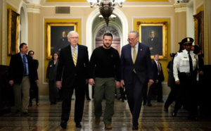 À Washington, Zelensky fait pression pour une unité internationale face à Poutine