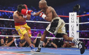 Boxe : Floyd Mayweather remporte le « combat du siècle »
