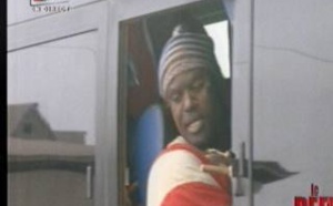 Video-Tyson interdit d'entrée au Stade avec son bus!