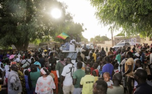 Photos / Accueil populaire à Keur Madiabel et Keur Yoro: Déthié Fall promet un Sénégal bon à vivre et beau à voir