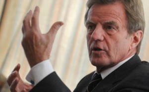 Bernard Kouchner vante le PSE : "Macky Sall nous donne des leçons formidables d'énergie"