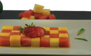 Salade de fruits damier au sirop de safran