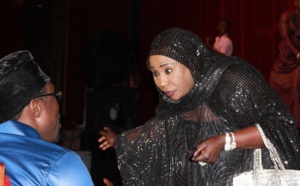 Sidy Samb en pleine discussion avec sa maman, Daro Mbaye