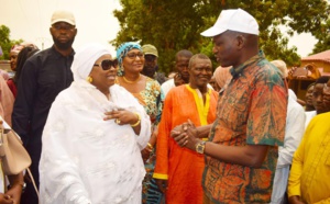  Photos: La ministre de la Famille et des Solidarités soulage les femmes de Ziguinchor