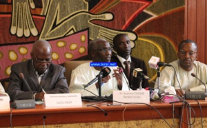 Conférence de presse des Recteurs et Directeurs des Institutions publiques d’enseignement supérieur sur le "caillassage" du cortège de Macky Sall 