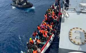  Emigration irrégulière : Le patrouilleur Le NIANI a intercepté au large de Mbour, une pirogue en provenance de la Gambie, transportant 52 candidats