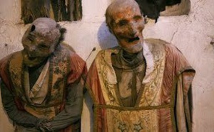  Le mystère de la hache indienne