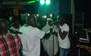 Le jet-setteur sénégalais d'Ibiza en Espagne, Ouz Diop, arrose Pape Diouf de billets de banque (Vidéo)