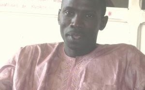 La voiture de Mansour Diop caillassée devant chez lui