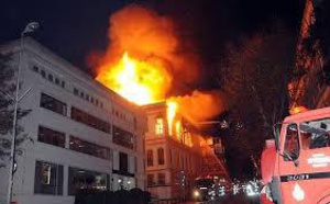France : 8 morts dans l'incendie d'un immeuble à Paris