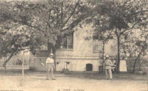 Carte postale : Pout, le Fortin