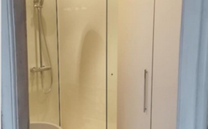 Un homme condamné pour avoir filmé des touristes sous la douche